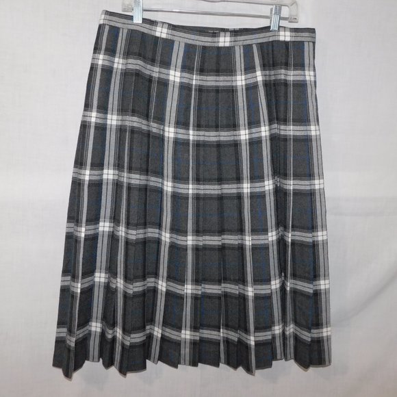 Elegant Checkered Midi Skirt in Gray - Picture 8 of 11
